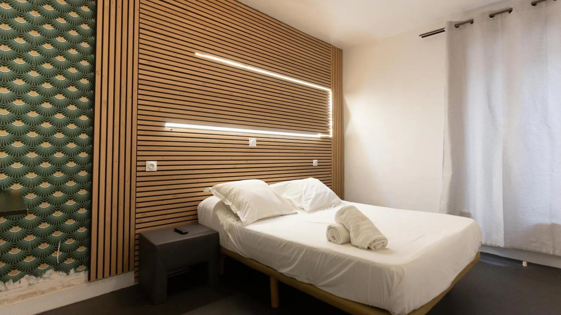 פריז Hotel Europe Blv צרפת