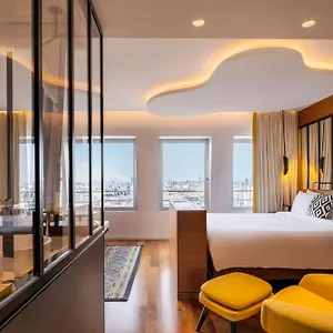 Hotel Renaissance Republique &