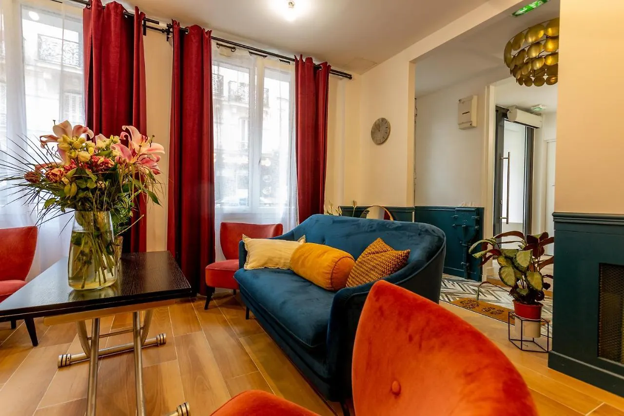 Hotel Europe Blv Paris 2*,
