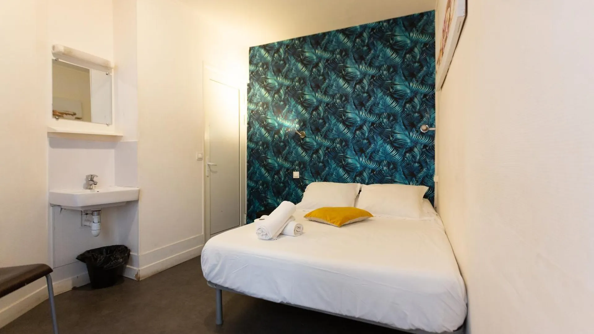 **  Hotel Europe Blv Paris Frankrig